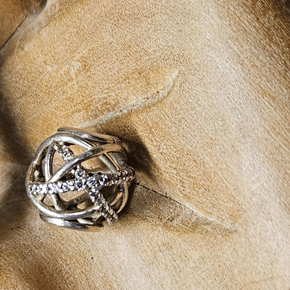 Elegant Silver Ring with Crystal Accents